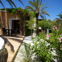 Can Buganvilla