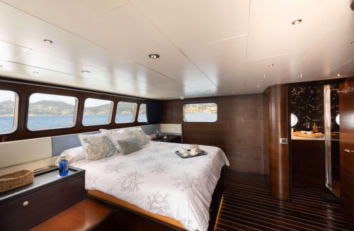 NAVETTA SEMAYA