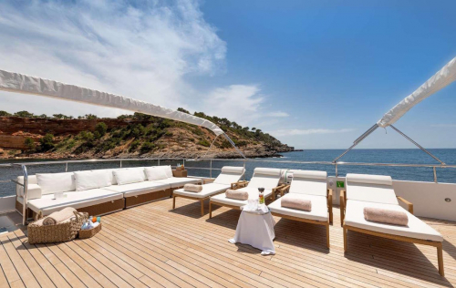 NAVETTA SEMAYA