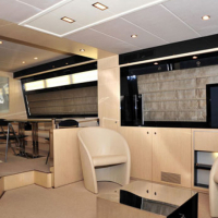 BROKER CHARTER RIVA VENERE 75